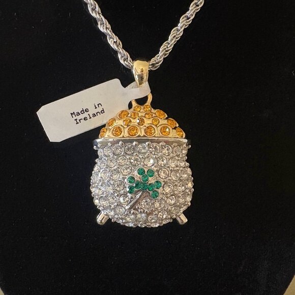 Crystal Pot of Gold Pendant - Picture 2 of 6